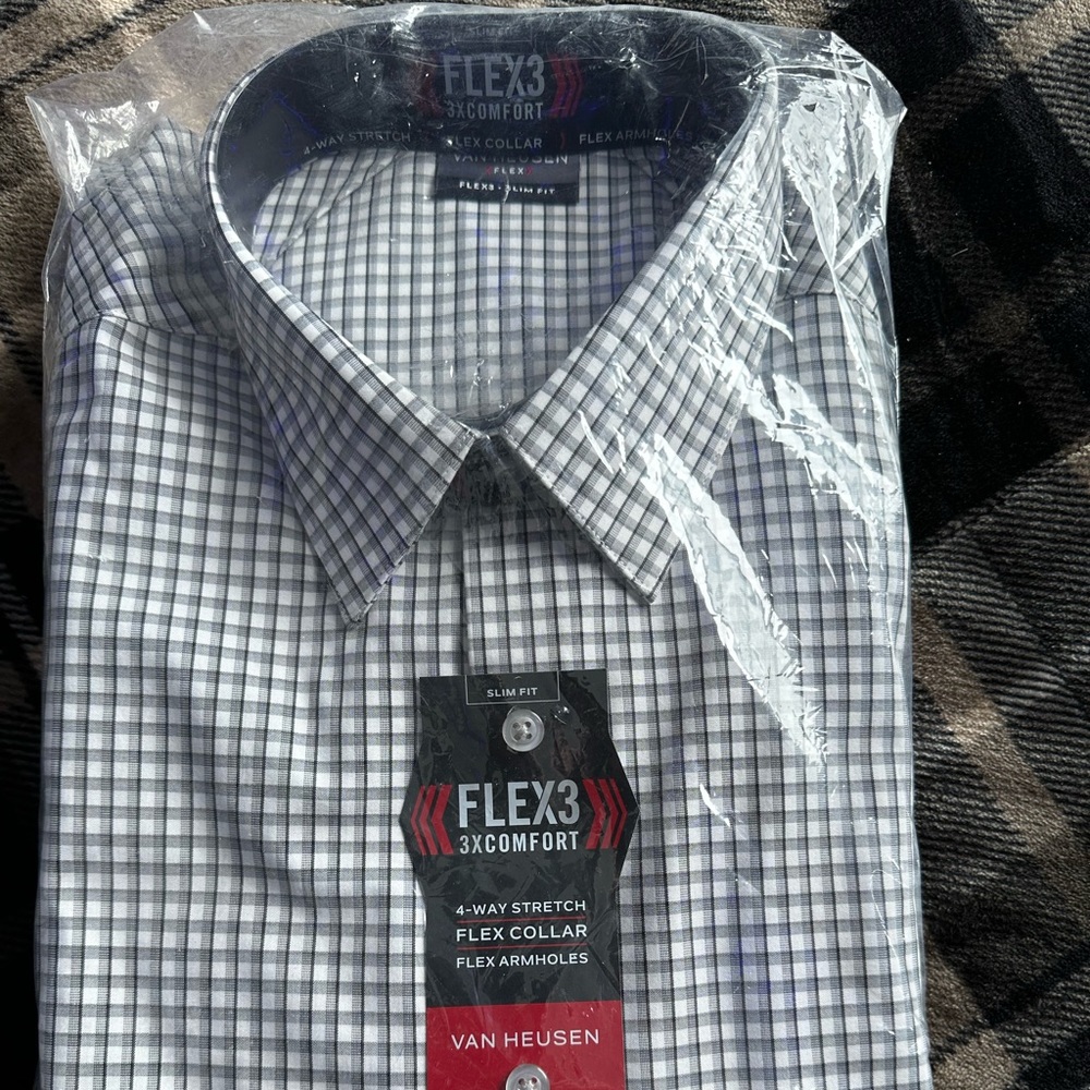 Men’s Van Heusen Dress Shirt, 16-16 1/2” x 34/35 Sleeve, Slim Fit, WHITE/TAN/BLK